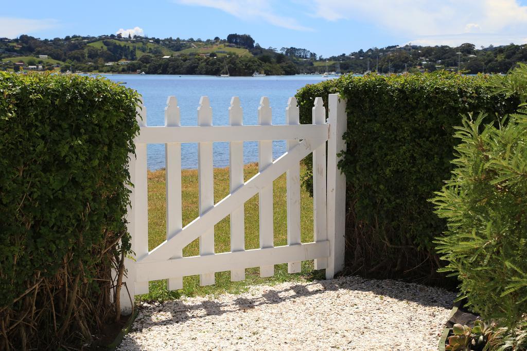 Oakura Bay Villa - Stay Waiheke Te Whau Bay Exterior photo