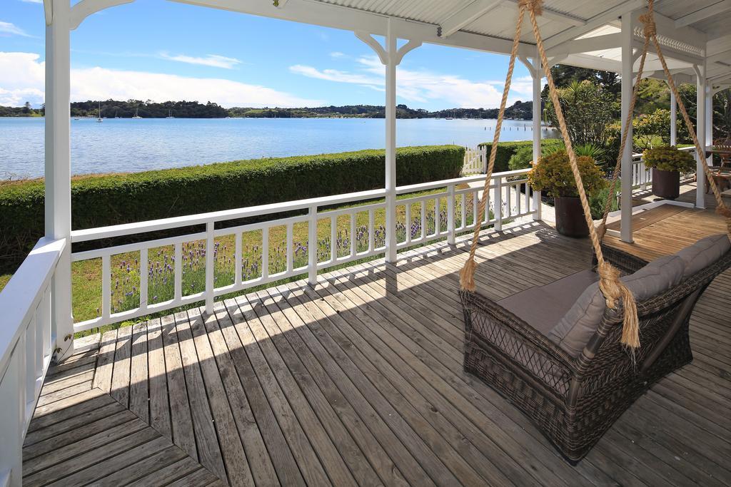 Oakura Bay Villa - Stay Waiheke Te Whau Bay Exterior photo